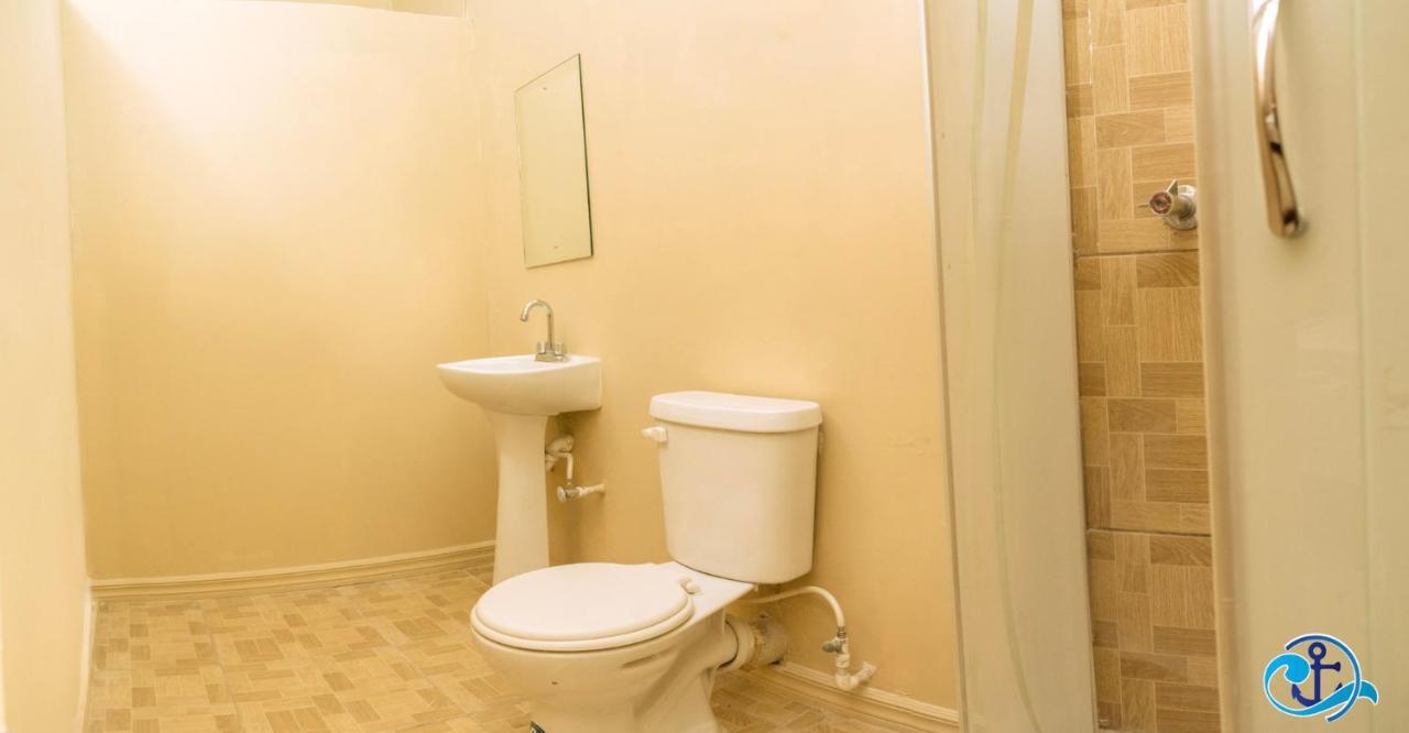 Mariner Motel Бриджтаун Екстер'єр фото