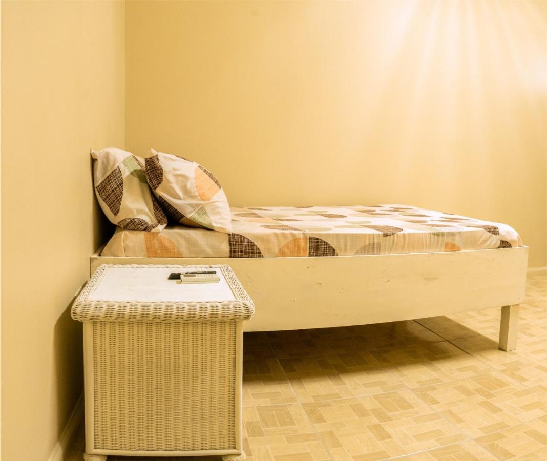 Mariner Motel Бриджтаун Екстер'єр фото